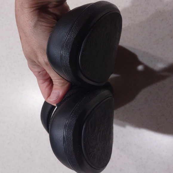 Traq by Algeria Black Mary Jane Style Shoes Size 37 EUC - Picture 15 of 15